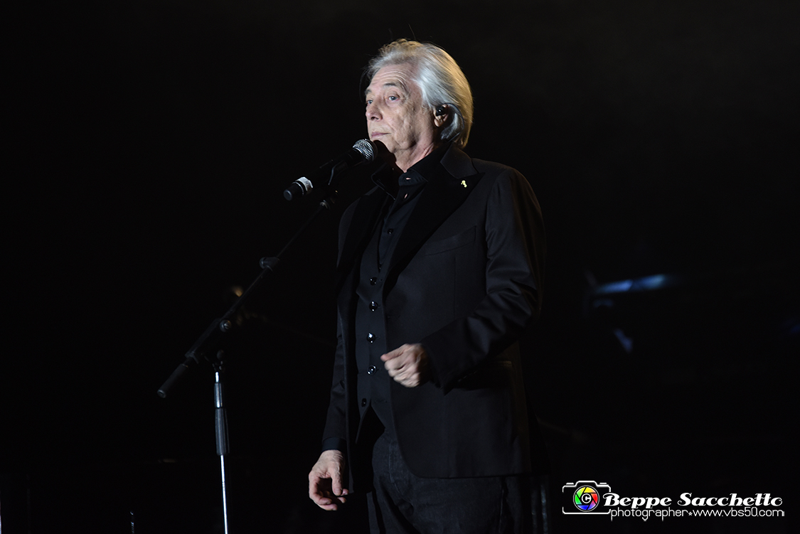 VBS_6744 - Concerto Nino D'Angelo - Il poeta che non sa parlare.jpg